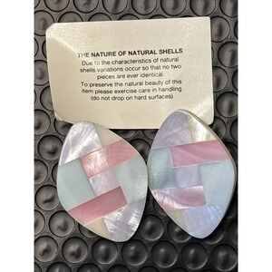 VTG Avon Mother of Pearl Mosaic Pastel Colors Pierced Earrings in Original‎ Box